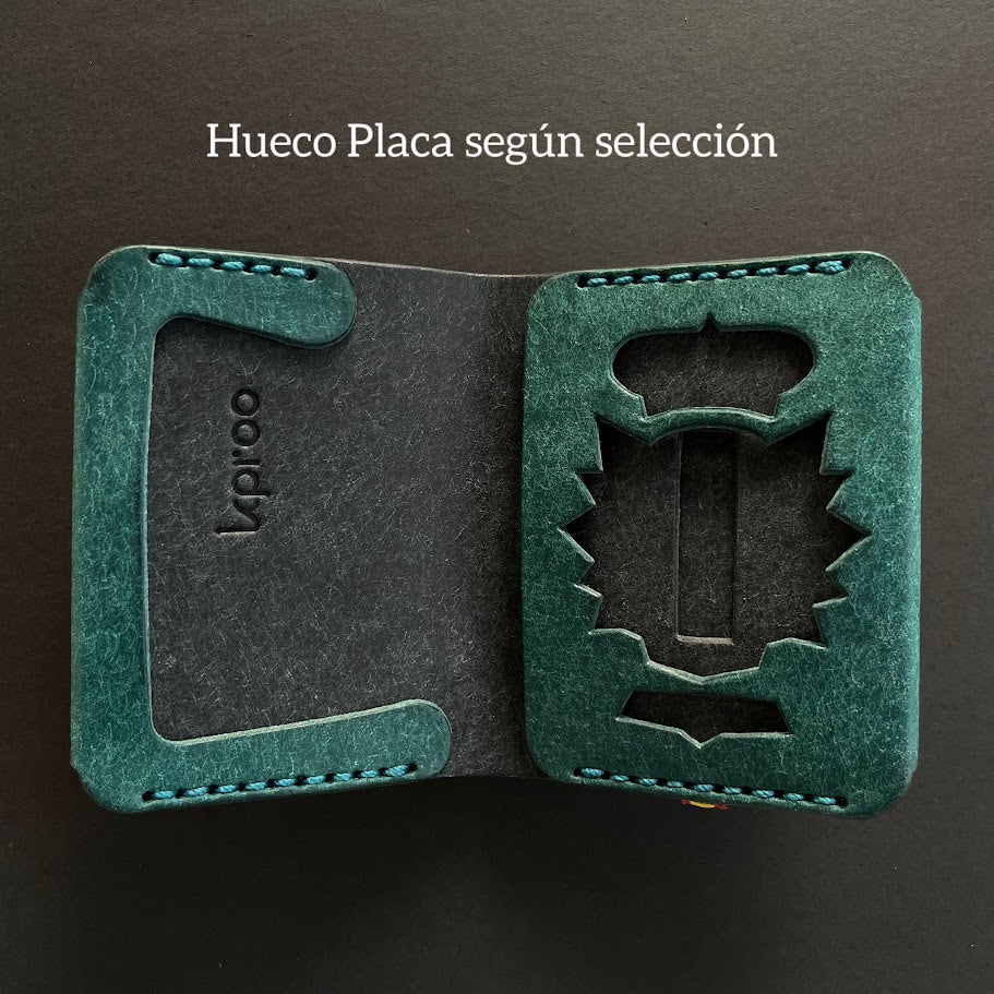 Cartera Portaplacas FORTIS | Edición A Coruña | Todas las Corporaciones | Cuero Cosido a Mano – KPROO