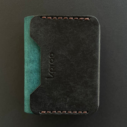 Cartera Portaplacas FORTIS Mossos d'Esquadra | Edición Negra Ortensia Hilo Marrón | Cuero Cosido a Mano – KPROO