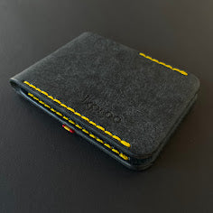 Cartera Portaplacas BASIC Policía Nacional | Edición Navy Hilo Mostaza | Cuero Cosido a Mano – KPROO