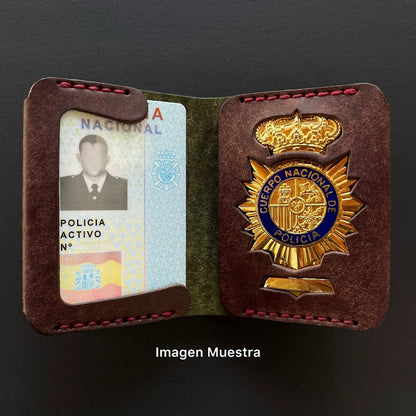 Cartera portaplacas policial personalizable el hueco para placa de Policia Nacional Guardia Civil y Policias locales Piel italiana cosida a mano