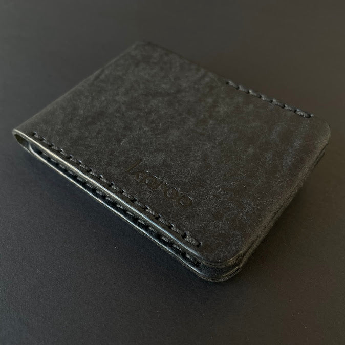 Cartera Portaplacas BASIC Guardia Civil Judicial | Edición Negra Hilo Negro | Cuero Cosido a Mano – KPROO
