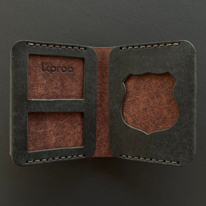 Cartera Portaplacas FORTIS Mossos d'Esquadra | Edición Negra Tabaco Hilo Marrón | Cuero Cosido a Mano – KPROO