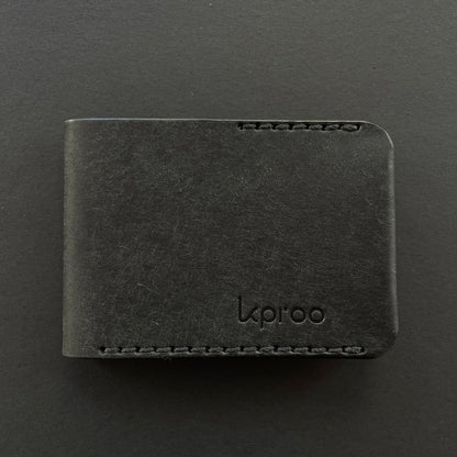 Cartera Portaplacas BASIC | Edición Negra Hilo Negro | Todas las Corporaciones | Cuero Cosido a Mano – KPROO