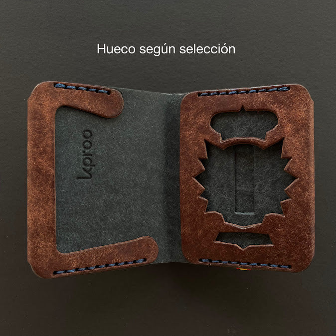Cartera Portaplacas FORTIS | Edición CANTABRIA | Cuero Cosido a Mano – KPROO | CNP · GC · PL