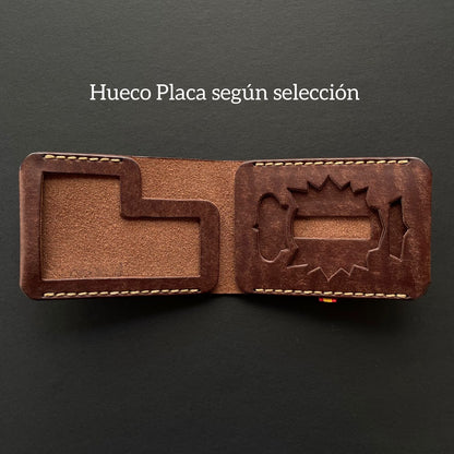 Cartera Portaplacas BASIC | Edición Tabaco Hilo Marrón | Cuero Cosido a Mano – KPROO