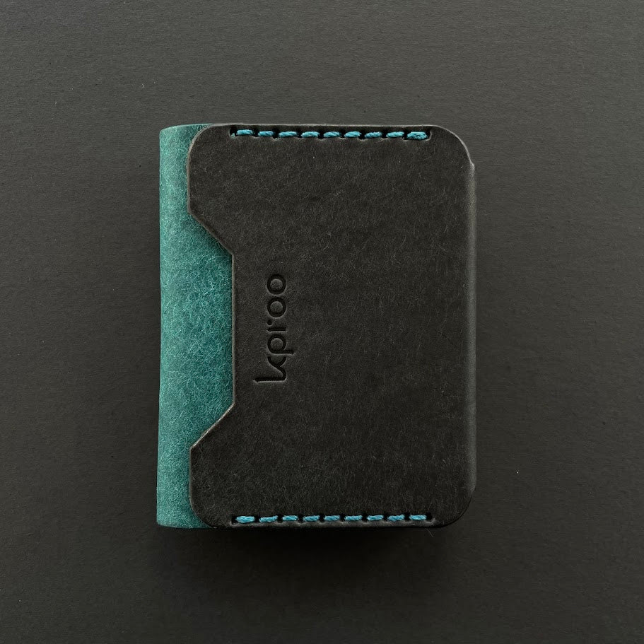 Cartera Portaplacas FORTIS | Edición Vizcaya | Todas las Corporaciones | Cuero Cosido a Mano – KPROO