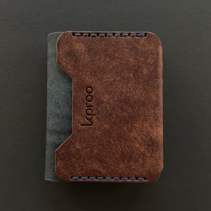 Cartera Portaplacas FORTIS | Edición CANTABRIA | Cuero Cosido a Mano – KPROO | CNP · GC · PL