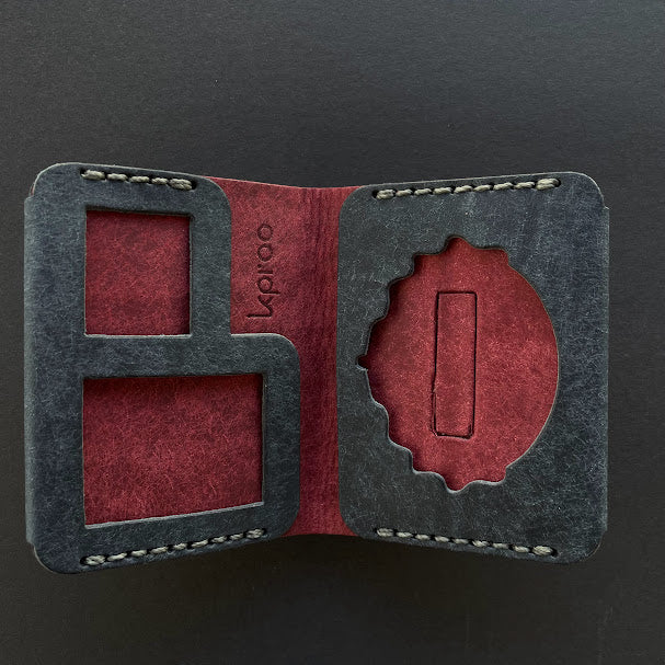 Cartera Portaplacas FORTIS Guardia Civil – Piel Italiana Cosida a Mano – Edición: Azul M y Mosto Hilo Verde